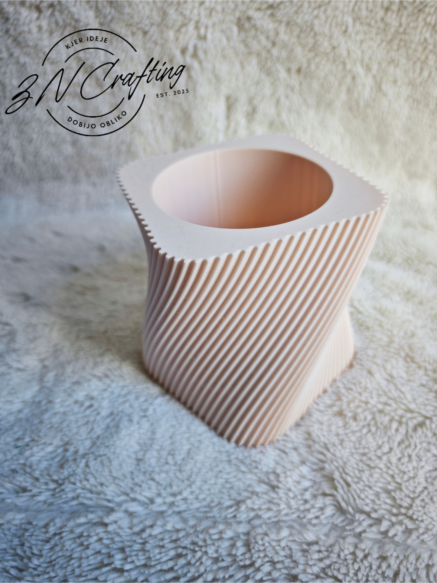 Twist elegance